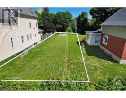 WEST SIDE - 67 SPRINGHURST AVENUE, Ottawa, Ontario