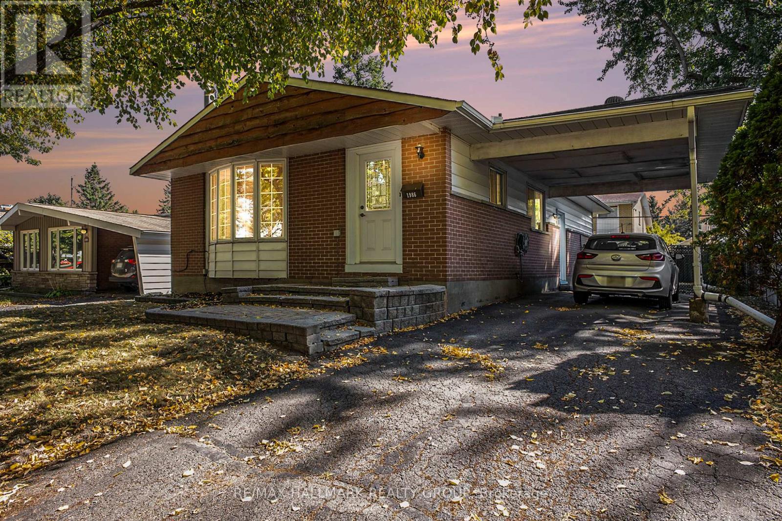 1986 MICHIGAN AVENUE, Ottawa, Ontario