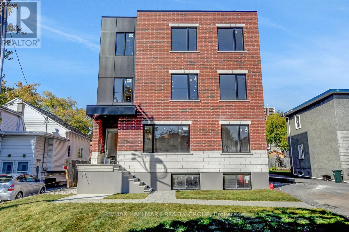 4 - 199 COLUMBUS AVENUE, Ottawa, Ontario