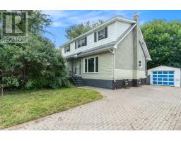 426 BLAKE BOULEVARD, Ottawa, Ontario