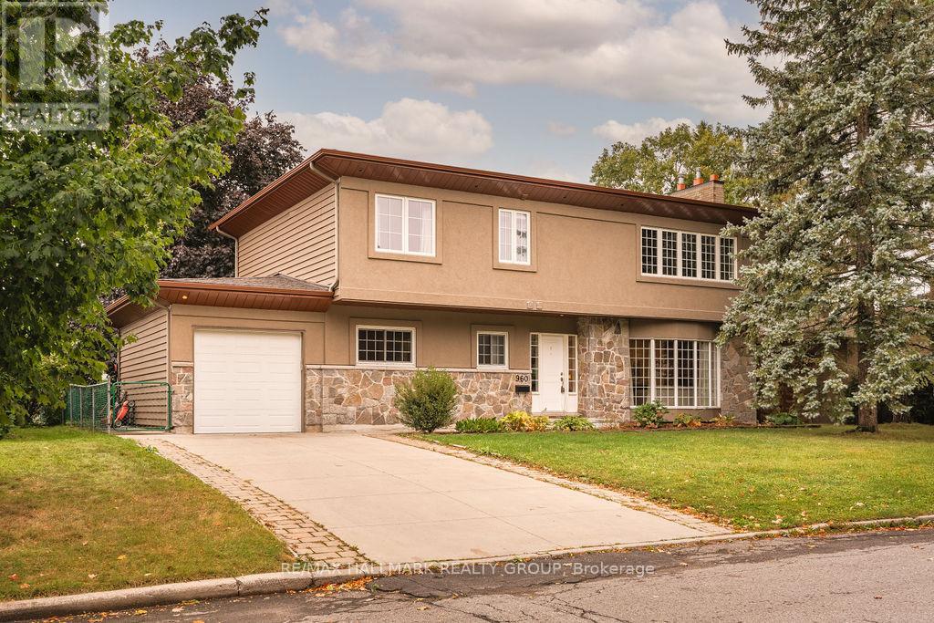 960 ELSETT DRIVE, Ottawa, Ontario