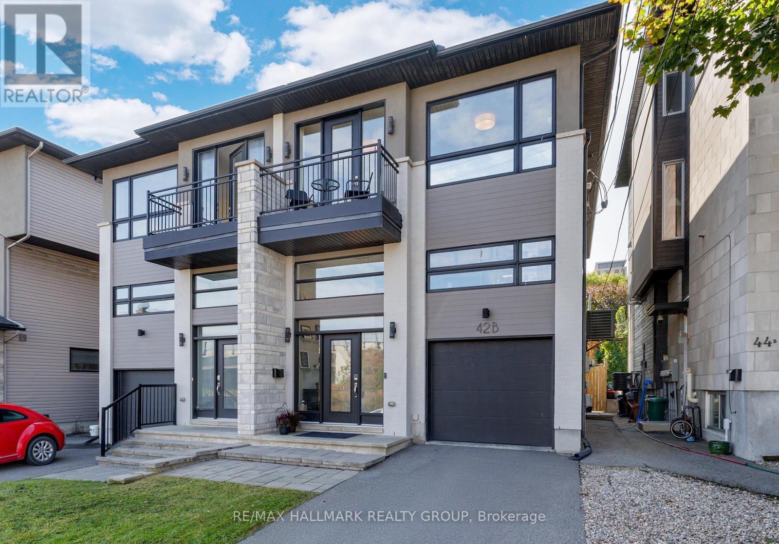 42B YOUNG STREET, Ottawa, Ontario