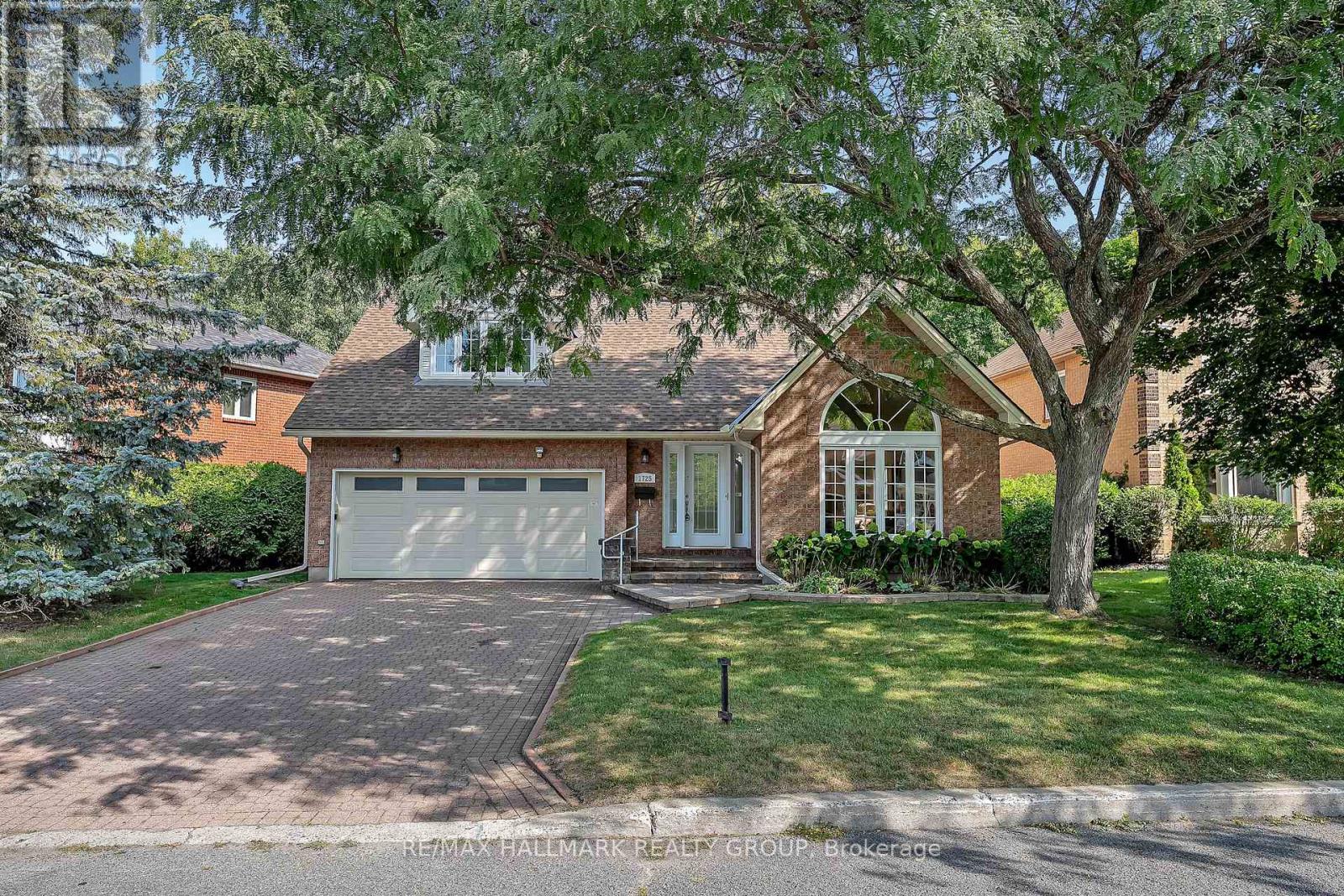 1725 AUTUMN RIDGE DRIVE, Ottawa, Ontario