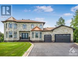699 BALLYCASTLE CRESCENT, Ottawa, Ontario