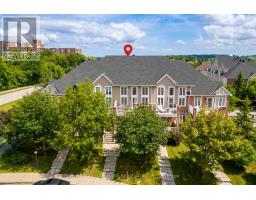 39 HAWKSTONE GATE, Ottawa, Ontario