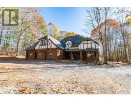 24 RAHNS ROAD, Laurentian Valley, Ontario