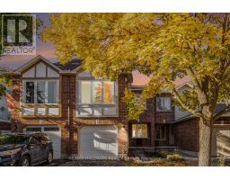 64 GRENADIER WAY, Ottawa, Ontario