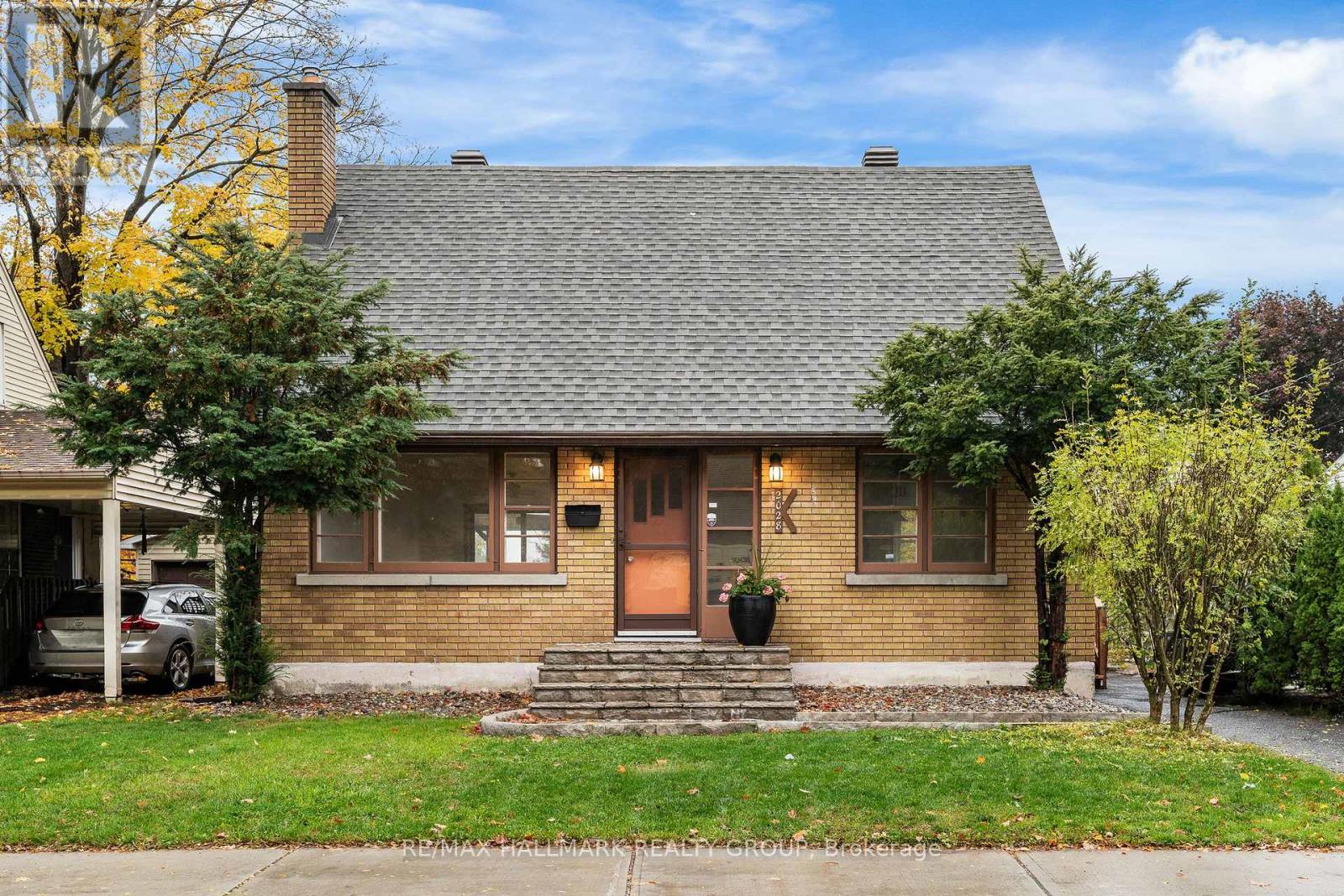 2028 OTHELLO AVENUE, Ottawa, Ontario