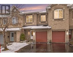 11 SCAMPTON DRIVE, Ottawa, Ontario