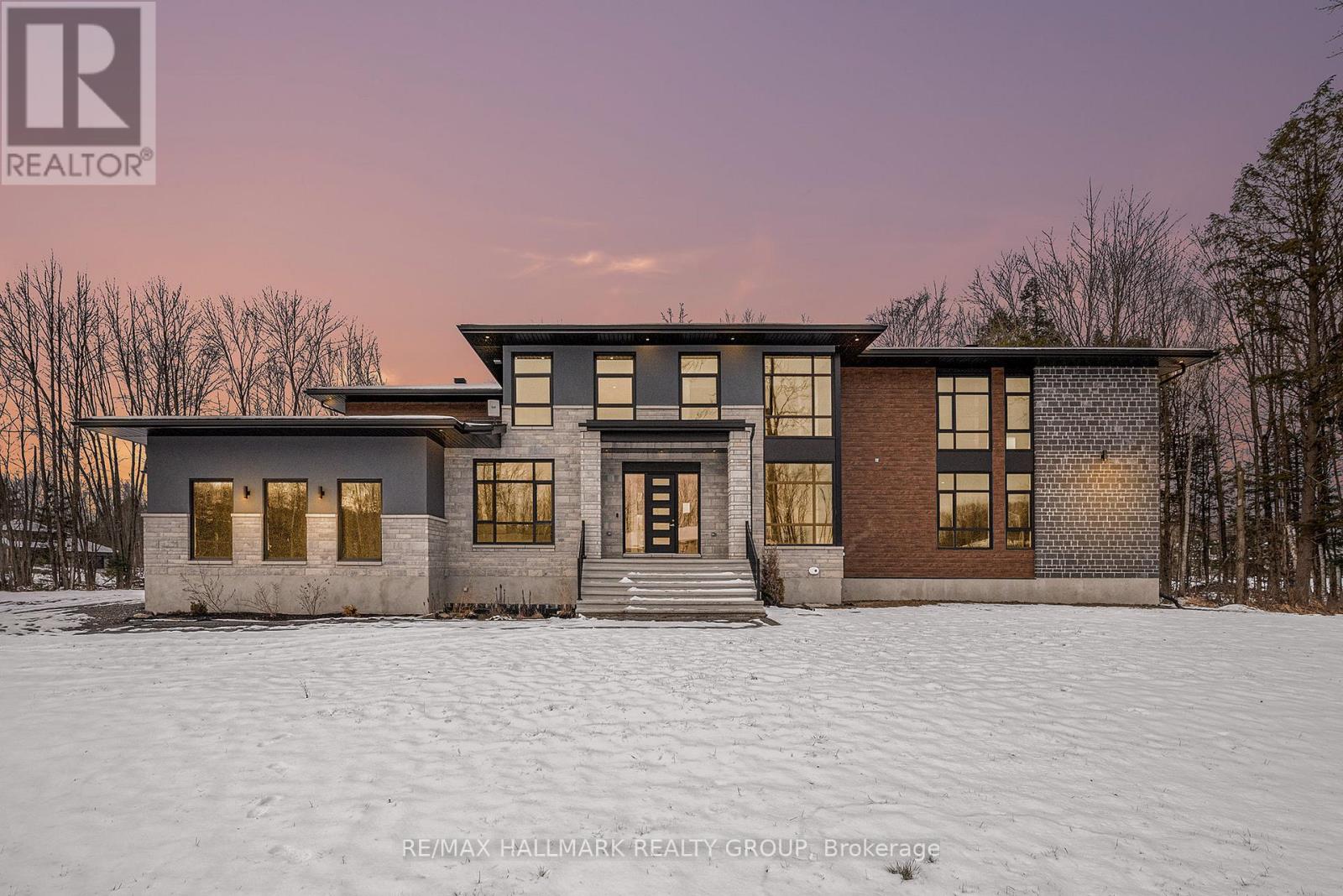 132 ROBERT TAITE DRIVE, Ottawa, Ontario