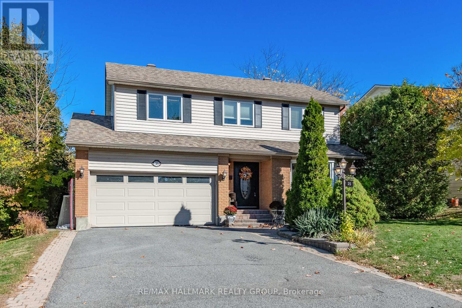 35 ST REMY DRIVE, Ottawa, Ontario