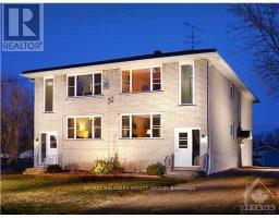 52 HALTON STREET, Perth, Ontario