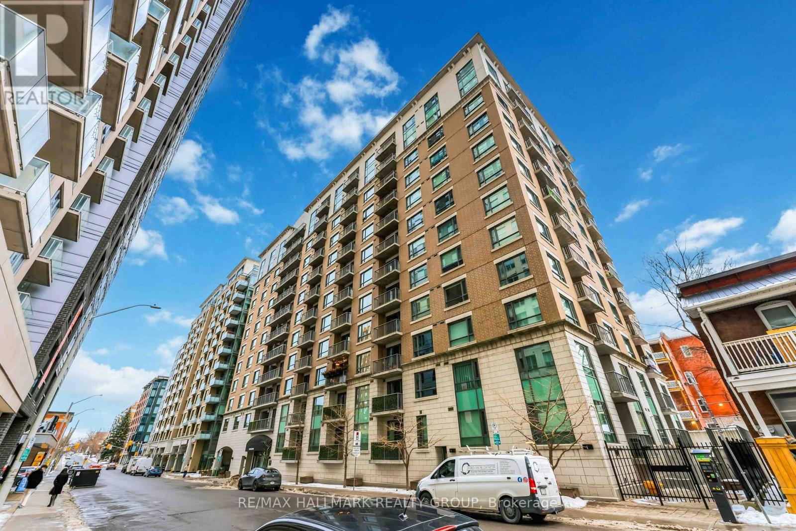 808 - 200 BESSERER STREET, Ottawa, Ontario