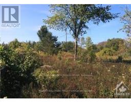 49 RIDEAU AVENUE N, Montague, Ontario